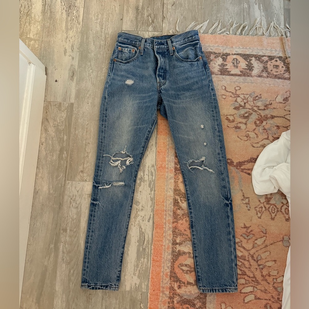 Vintage 501 Levi’s. Size 25, great condition originally from revolve